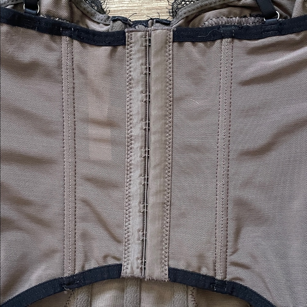 Urban Outfitters - Out from Under Modern Love Corset - Picture 8 of 10
